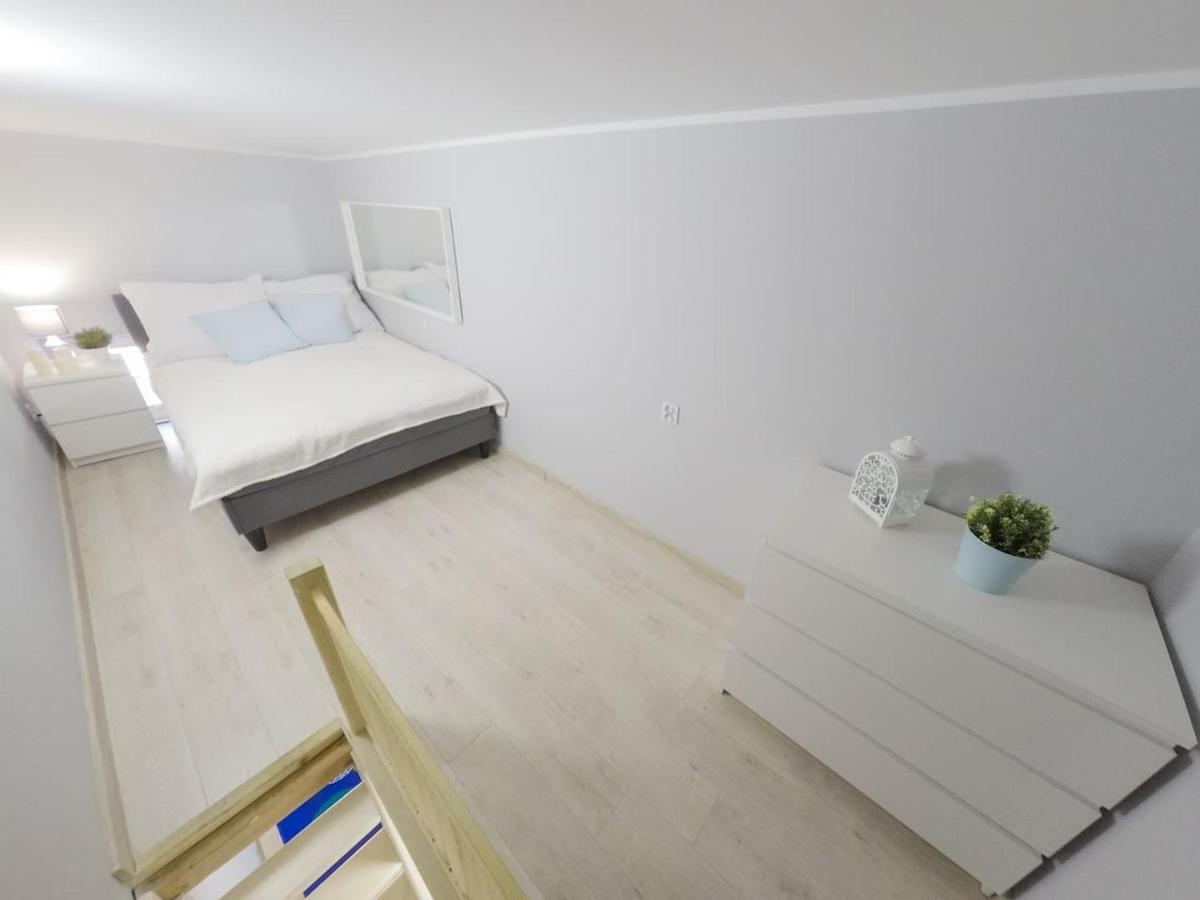 Rynek 20/21 -Cosy New Apartment On The Market Square - 4 Bedrooms - 8 People Wrocław Zewnętrze zdjęcie